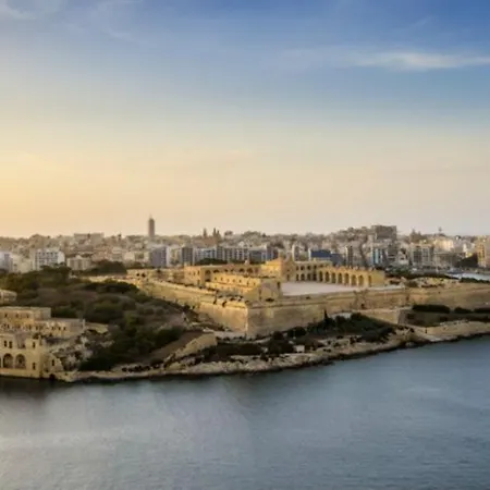 Sliema, Gzira,most Central,500 Meters From Sea Front *