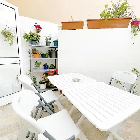 Sliema, Gzira,most Central,500 Meters From Sea Front سليمة